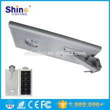 Hot Sale 5m Pole 15w Integrated Led Solar Street Light Liste des prix pour l&#39;extérieur